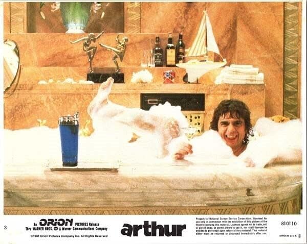 Arthur 1981 8x10 inç fotoğraf Dudley Moore köpük banyosunda gülümsüyor